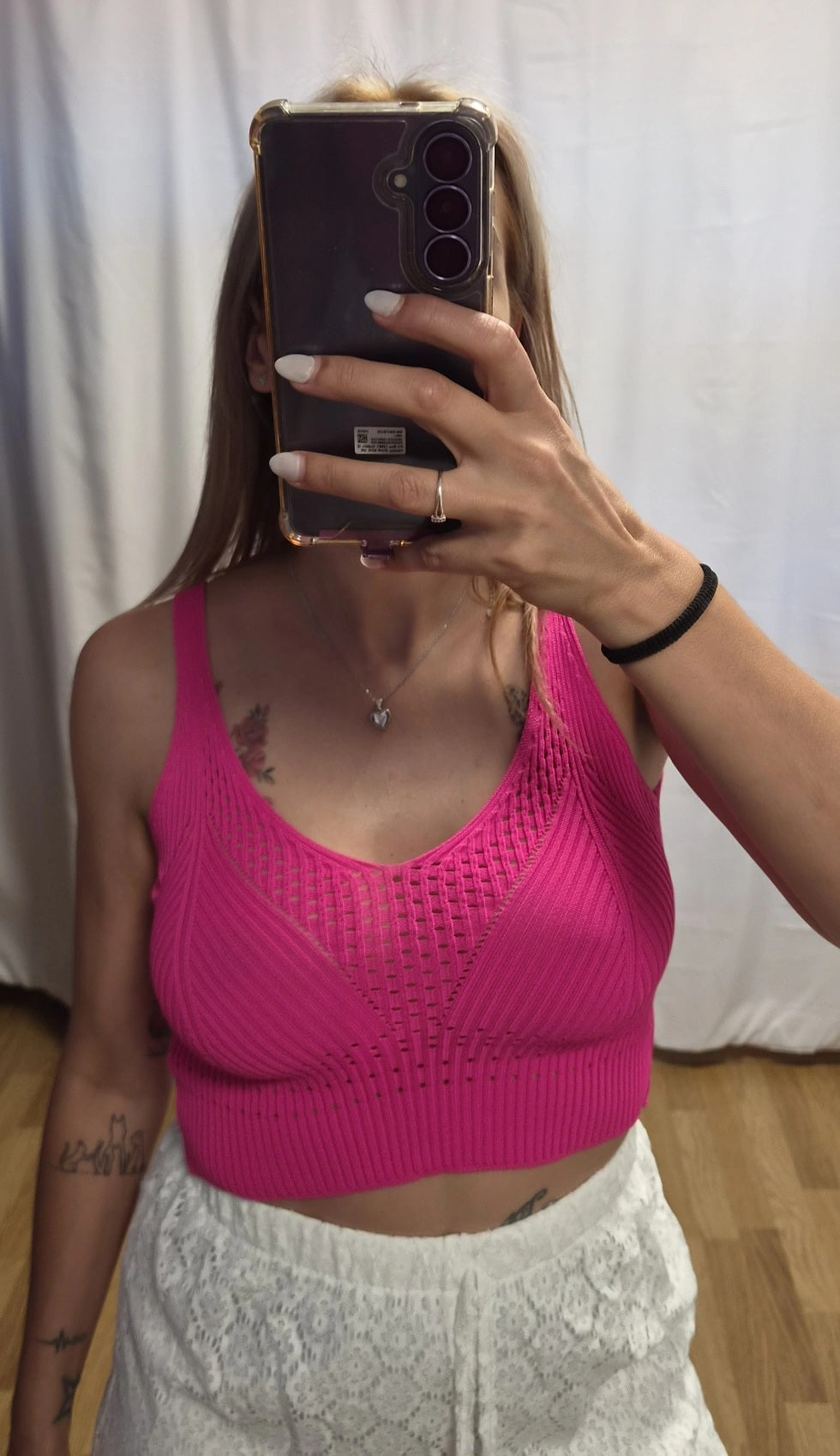 Top Crop Calado Fucsia - vista frontal