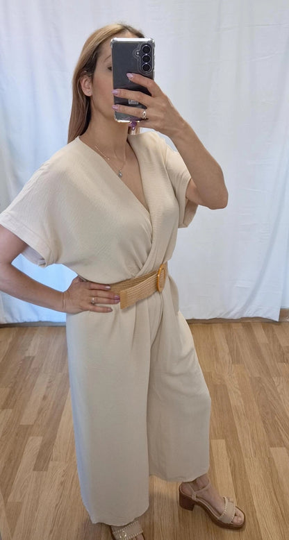 Mono con cinturon beige