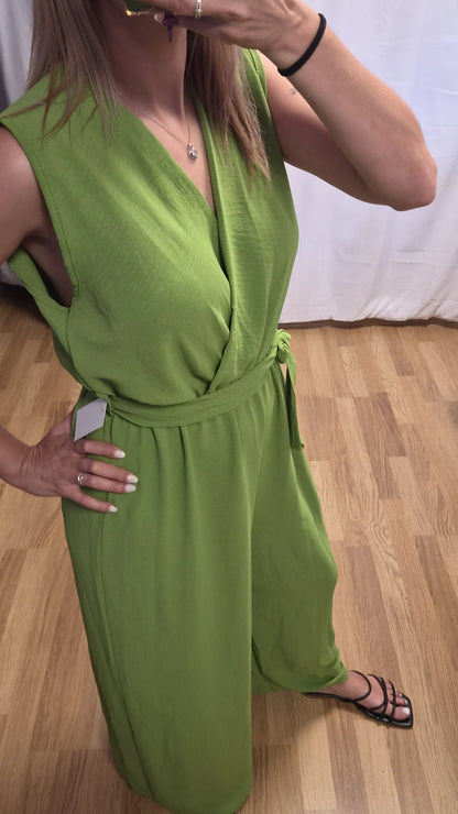 Mono Brisa Verde - detalle escote