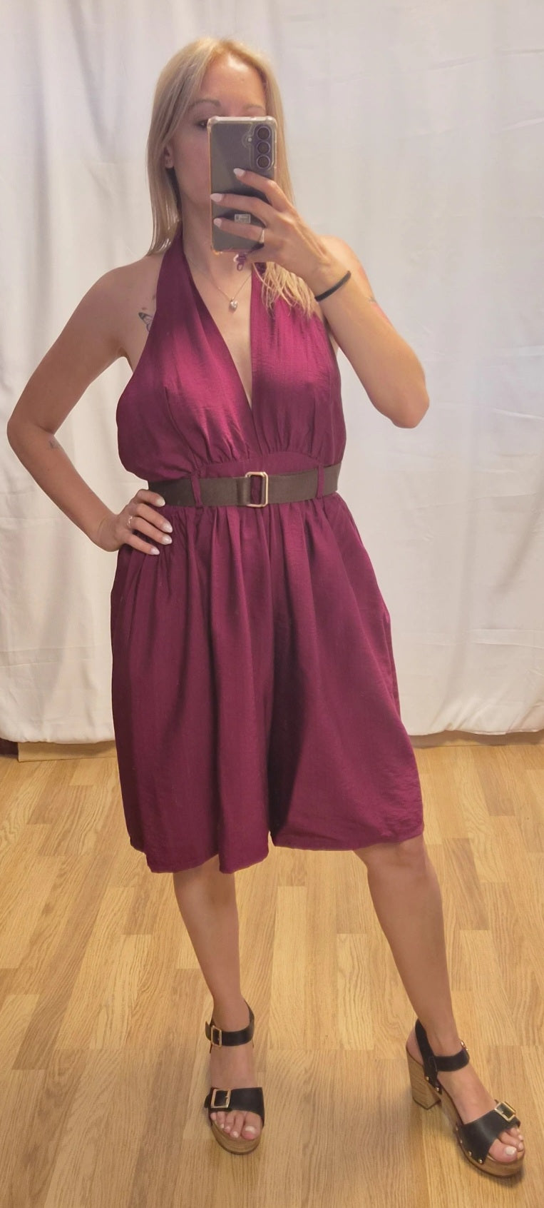 Mono Halter Multiposición Burdeos - look completo