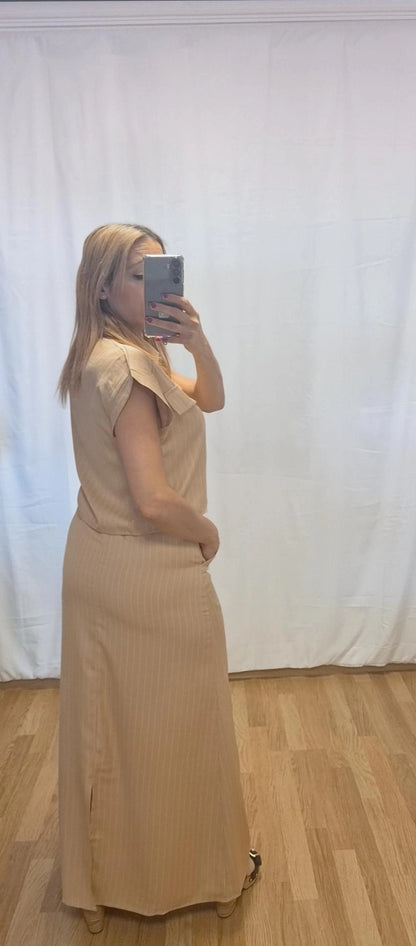 Conjunto camisa manga corta y falda larga rayas