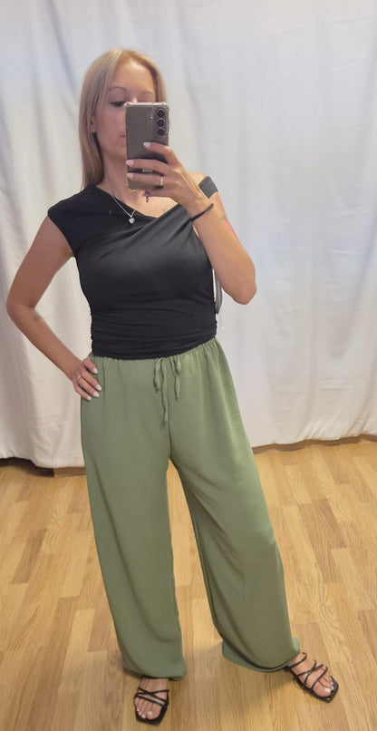 Pantalón Verde Fluido - vista frontal 3