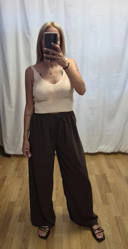 Pantalón Marrón Chocolate Fluido - vista trasera