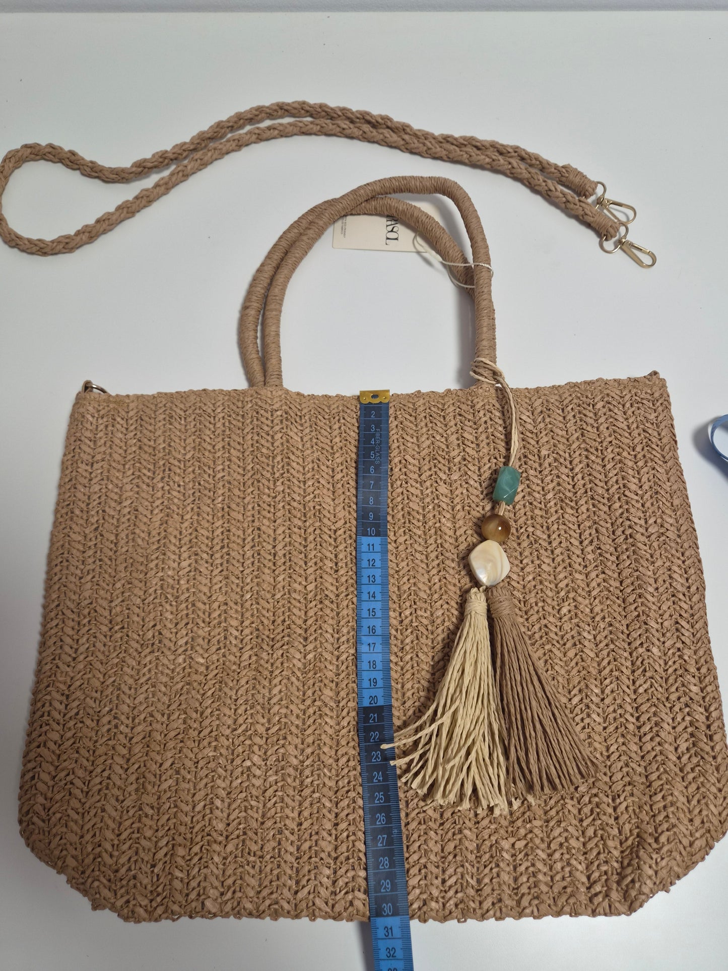Bolso Tote Rafia Camel con Pompón - medida alto 30cm