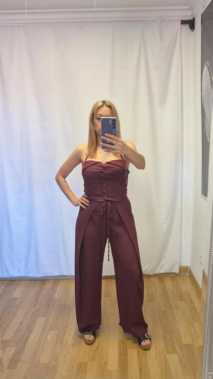 Conjunto burdeos