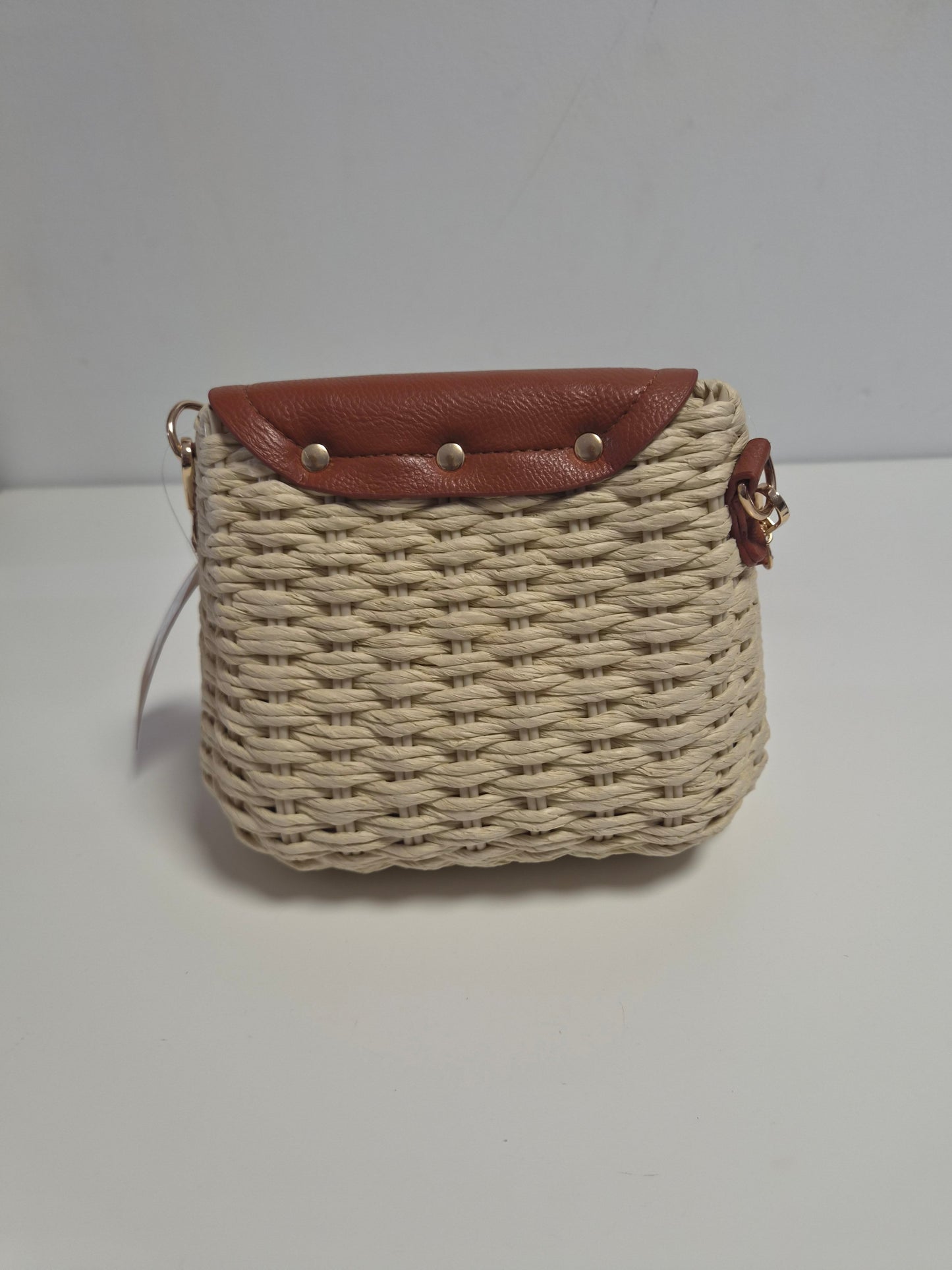 Bolso Mimbre Solapa Piel Marrón - vista trasera