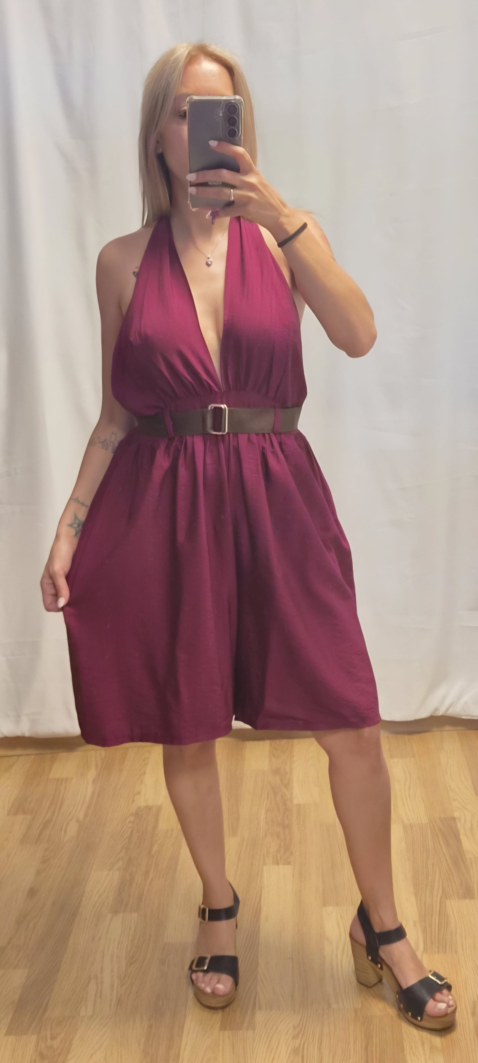 Mono Halter Multiposición Burdeos - escote cruzado