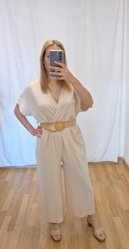 Mono con cinturon beige