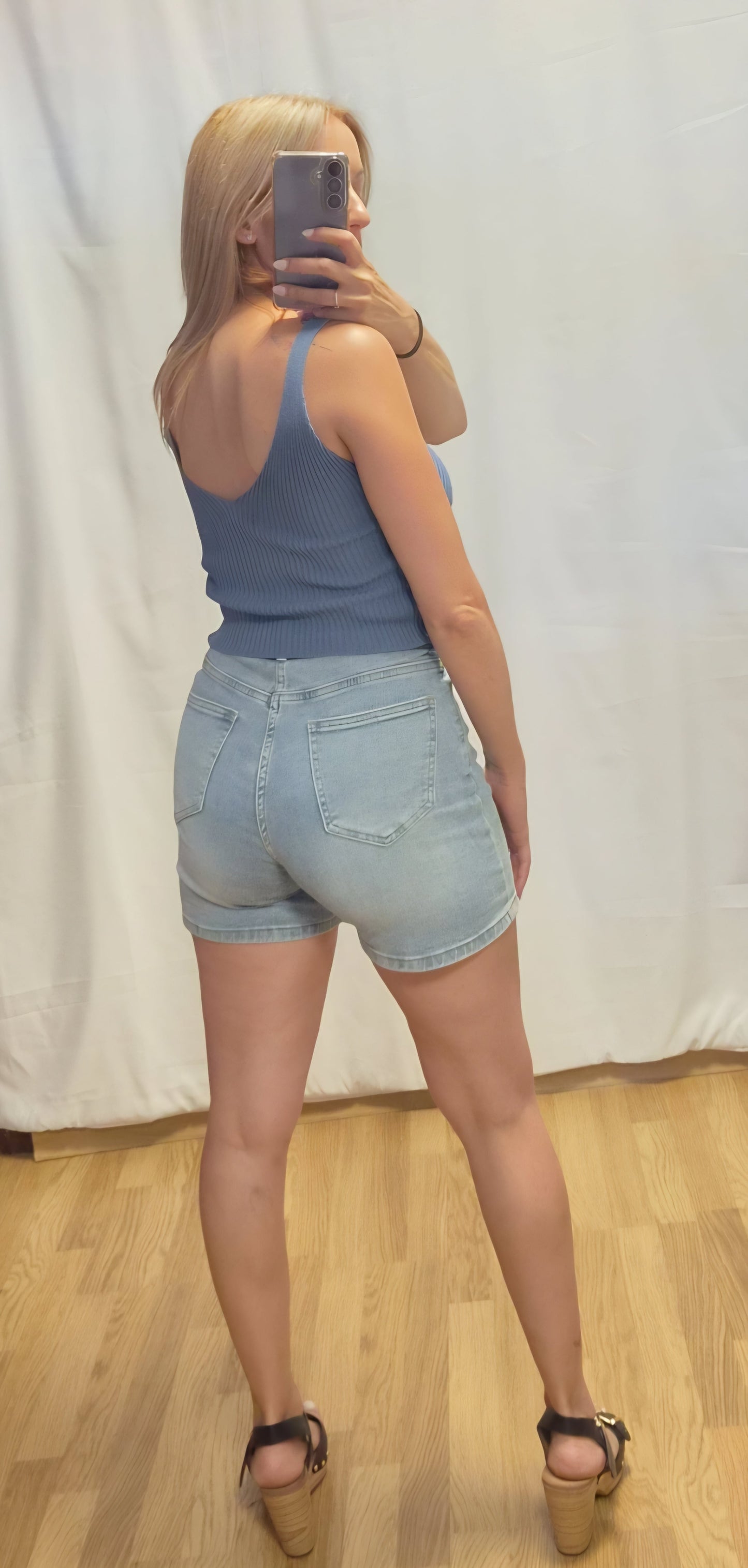 Top Crop Calado Azul Acero - look completo