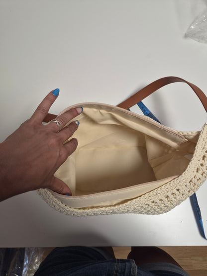 Bolso Hobo Crochet Crudo - interior forro beige